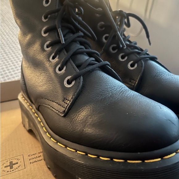 Like new Dr martens - Picture 4 of 4